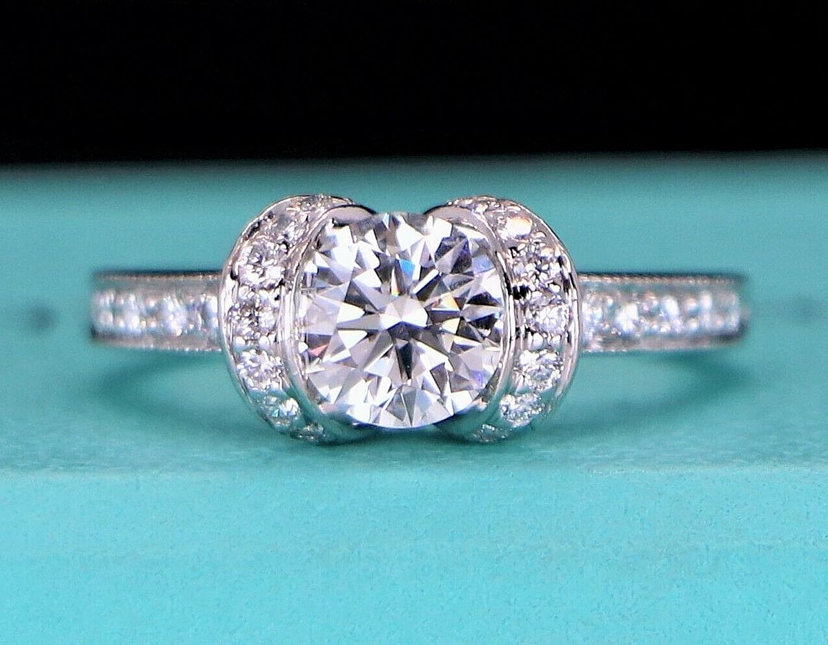 Tiffany & Co Ribbon 0.78ct F VVS2 Platinum Round Diamond ...